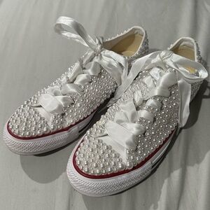 Personalized converse with pearls. Interesting for brides.
